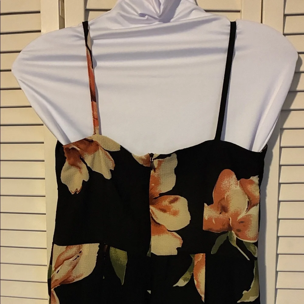 Beautiful Spring/ Summer Floral Black and Rose Formal minidress (S) - Picture 5 of 11